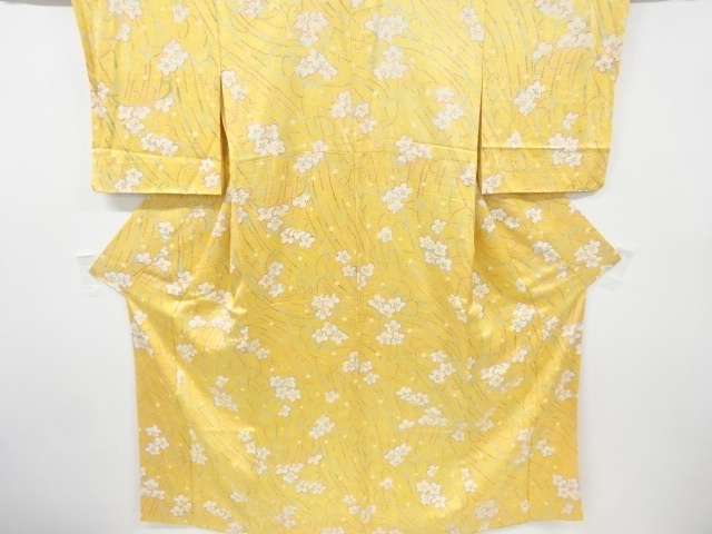 荒波に梅模様小紋着物